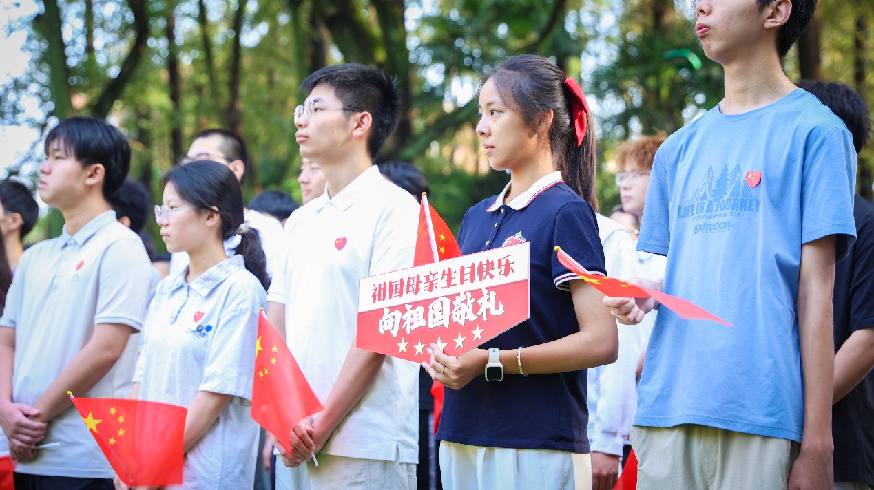 升旗儀式現(xiàn)場