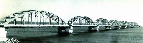 1976年，竣工后的鲇魚灣棧橋