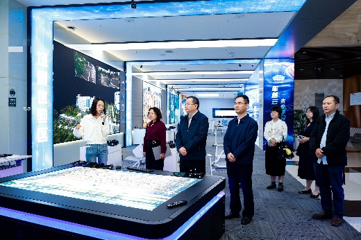 參觀武漢理工大學(xué)