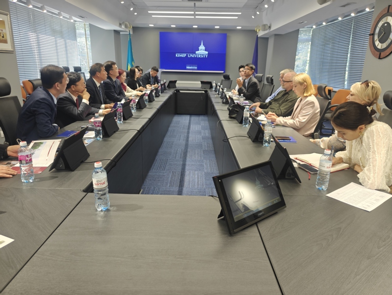 會(huì)談現(xiàn)場(chǎng)